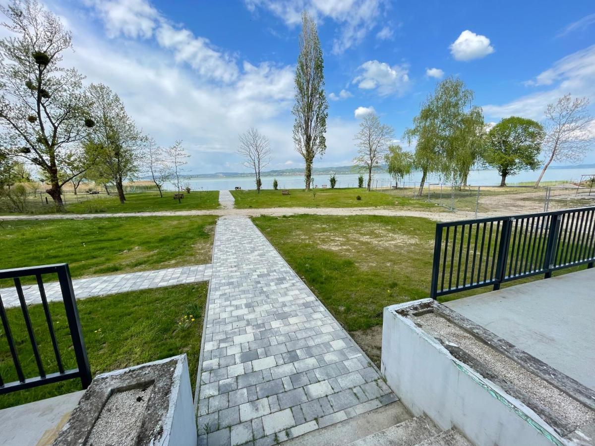 Siesta Apartman Balatonberény Екстериор снимка